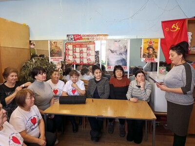 Развлекательная программа "Здравствуйте подружки!"